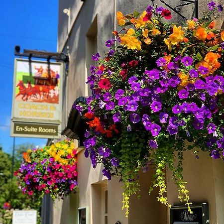 The Coach And Horses Inn Chepstow Dış mekan fotoğraf