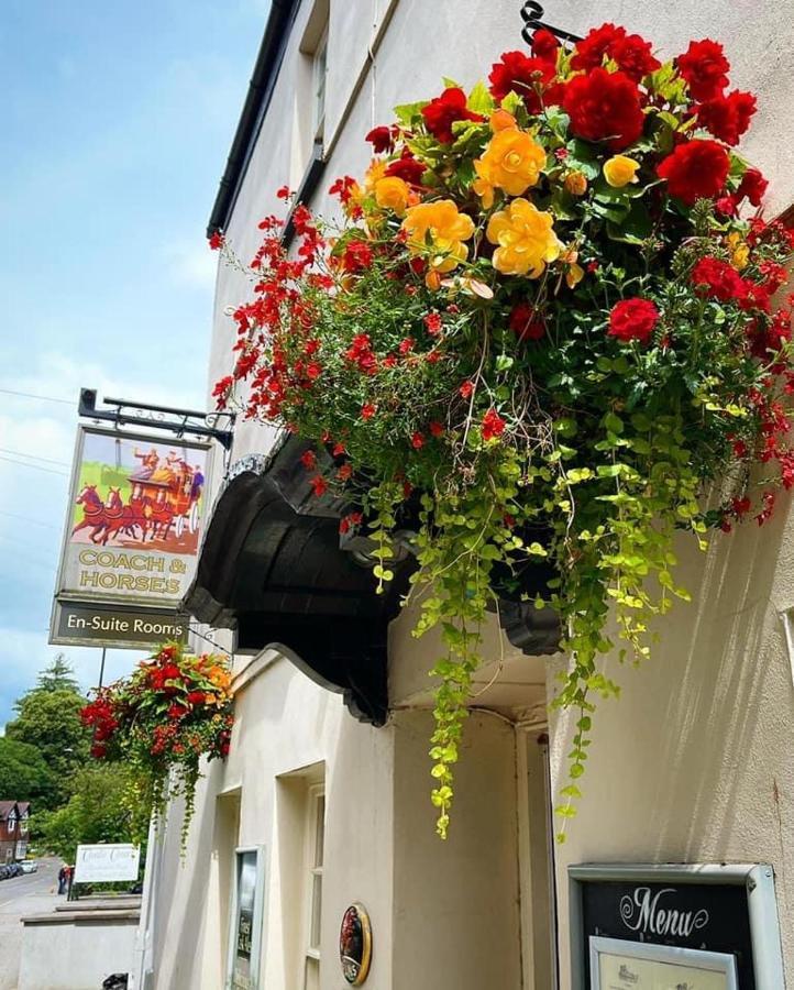 The Coach And Horses Inn Chepstow Dış mekan fotoğraf