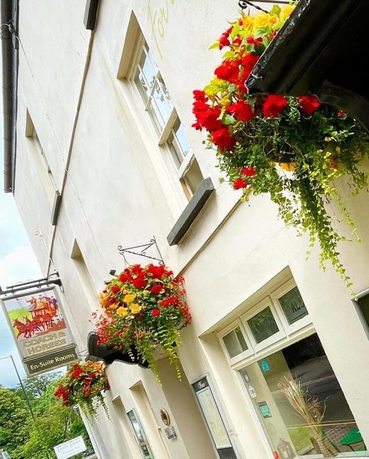 The Coach And Horses Inn Chepstow Dış mekan fotoğraf