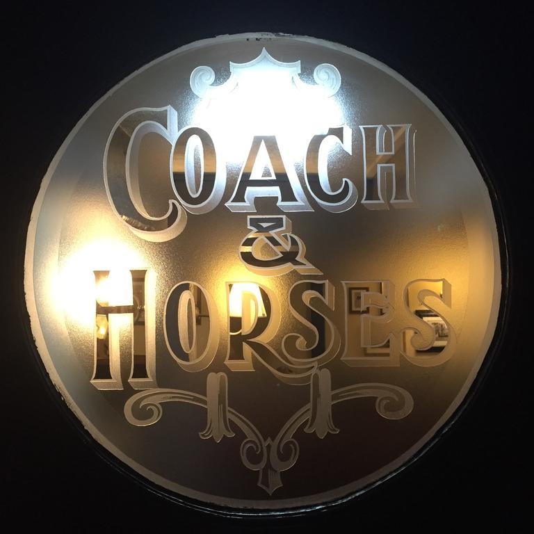 The Coach And Horses Inn Chepstow Dış mekan fotoğraf