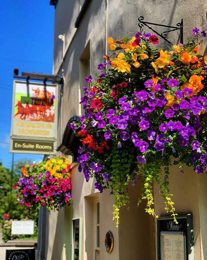 The Coach And Horses Inn Chepstow Dış mekan fotoğraf